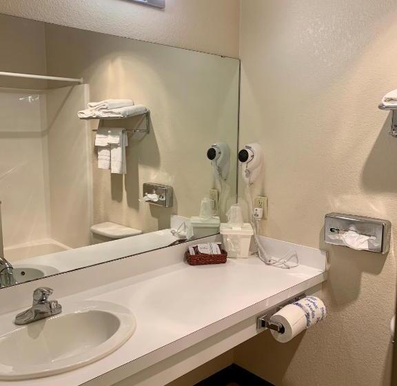 جناح جونيور, Candlelight Inn & Suites Hwy 69 Near Mcalester