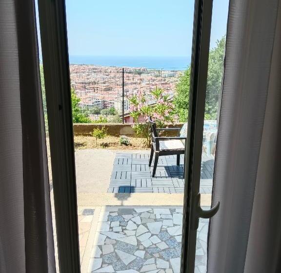 اتاق لوکس, B&b Collemare