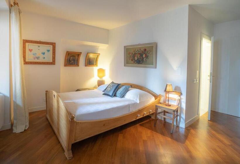 اتاق سوپریور با تخت بزرگ, B&b S. Trinità 18 Suites & Rooms