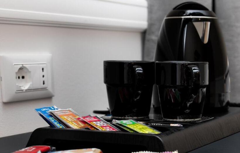 اتاق سوپریور سه تخته, Elisabeth Boutique Rooms