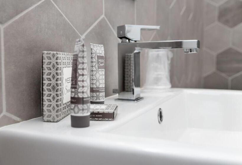 سوییت جونیور, Elisabeth Boutique Rooms