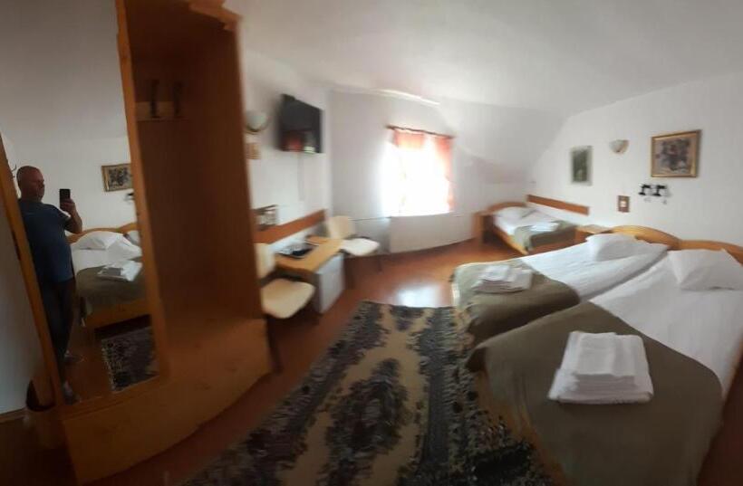 标准间, Pensiunea Maria