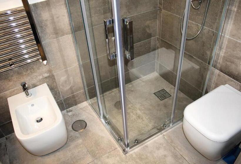 سوییت جونیور, B&b Quispaccanapoli