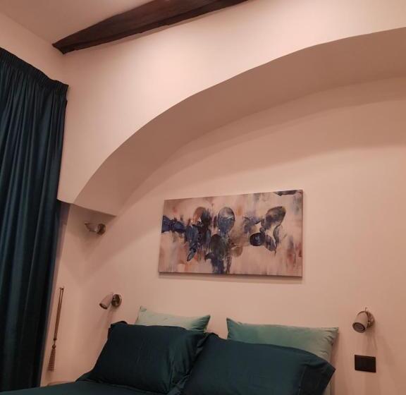سوییت جونیور, B&b Quispaccanapoli