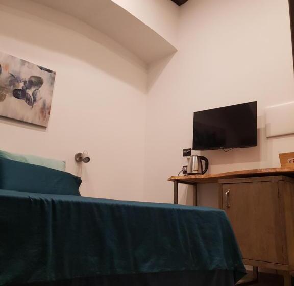 سوییت جونیور, B&b Quispaccanapoli