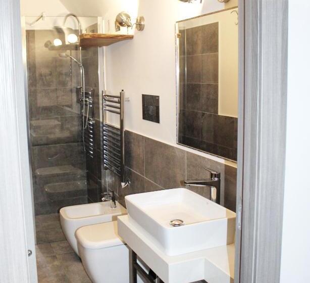 سوئیت 2 خوابه, B&b Quispaccanapoli