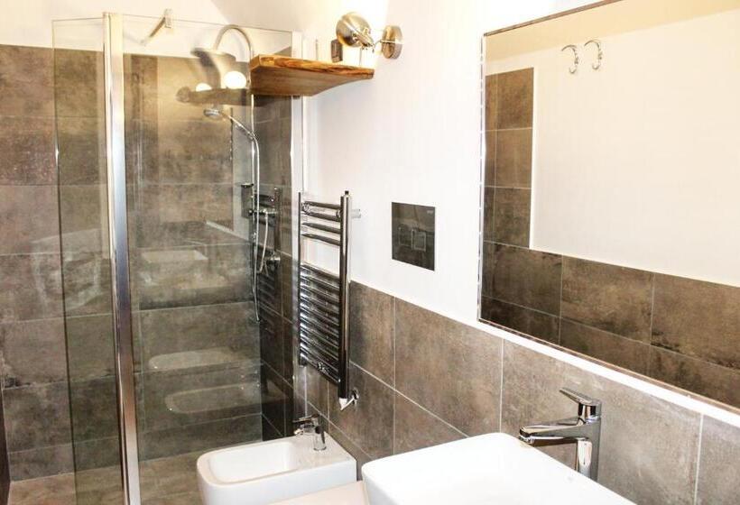 سوئیت 2 خوابه, B&b Quispaccanapoli