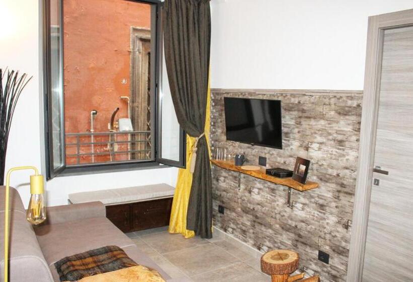 سوئیت 2 خوابه, B&b Quispaccanapoli