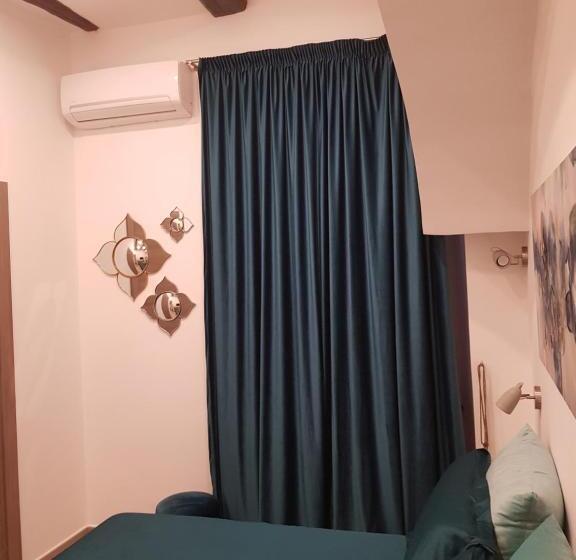 سوییت جونیور, B&b Quispaccanapoli