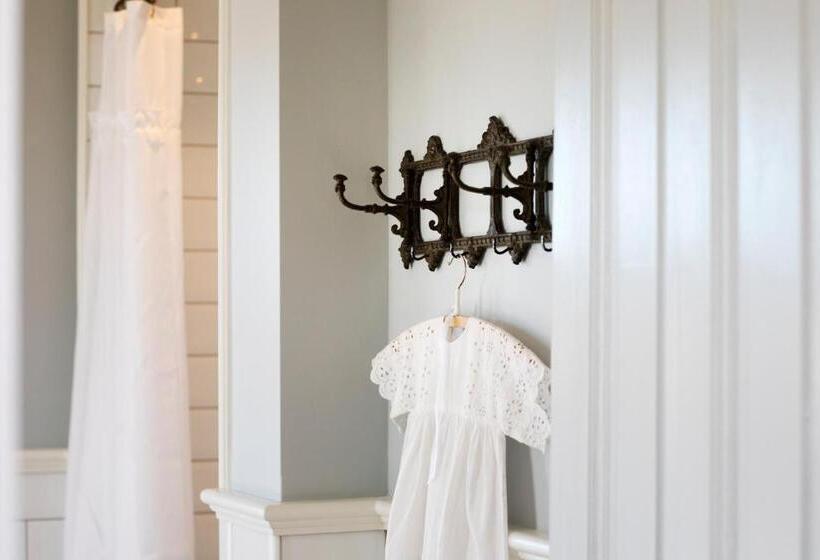 豪华海景房带阳台, Strandflickornas Annex Gula Villan