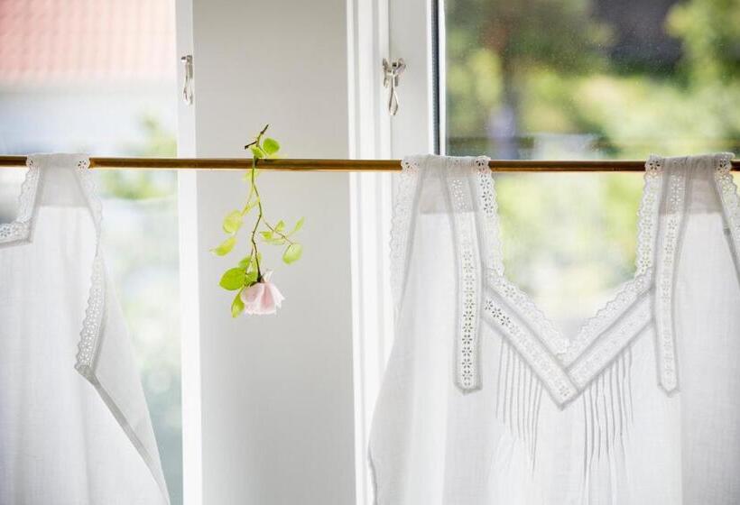 침실 1개 아파트, Strandflickornas Annex Gula Villan