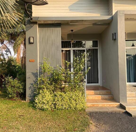 标准间, ร่มปาล์มรีสอร์ท สระบุรี Rompalm Saraburi