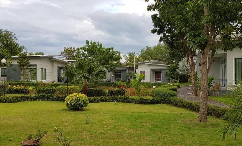 标准间, ร่มปาล์มรีสอร์ท สระบุรี Rompalm Saraburi