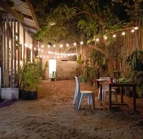 スタンダードルーム, Zhaya S Beach & Cottages