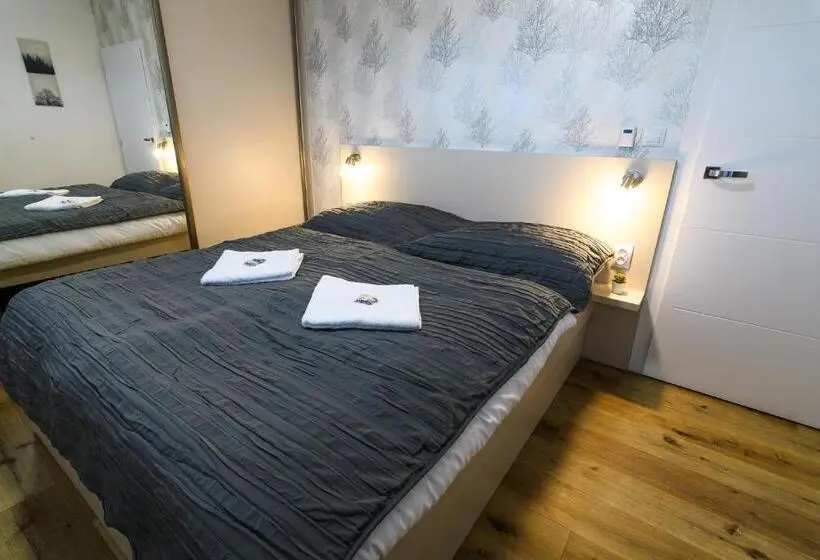 Deluxe-huoneisto 1 Makuuhuone, Apartmány Nmnm Rezidence Nad Městem