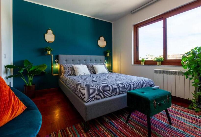 اتاق لوکس, Superattico Bella Bellù