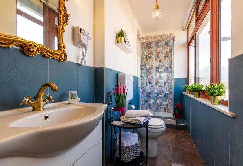 اتاق استاندارد با تخت بزرگ, Superattico Bella Bellù