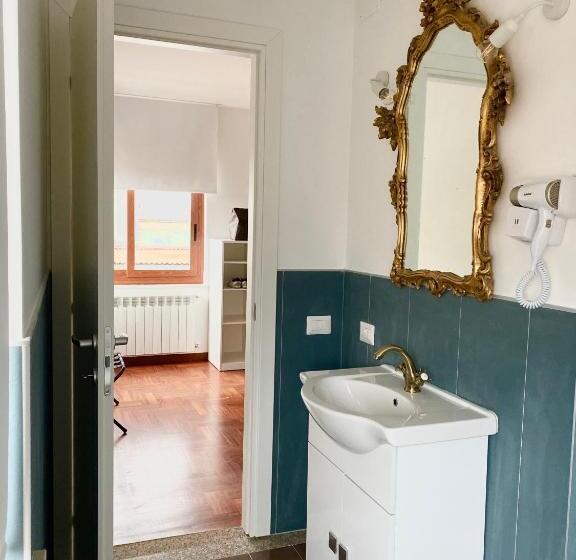 اتاق استاندارد با تخت بزرگ, Superattico Bella Bellù