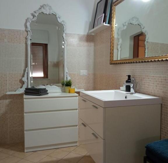 اتاق استاندارد با تخت بزرگ, Superattico Bella Bellù