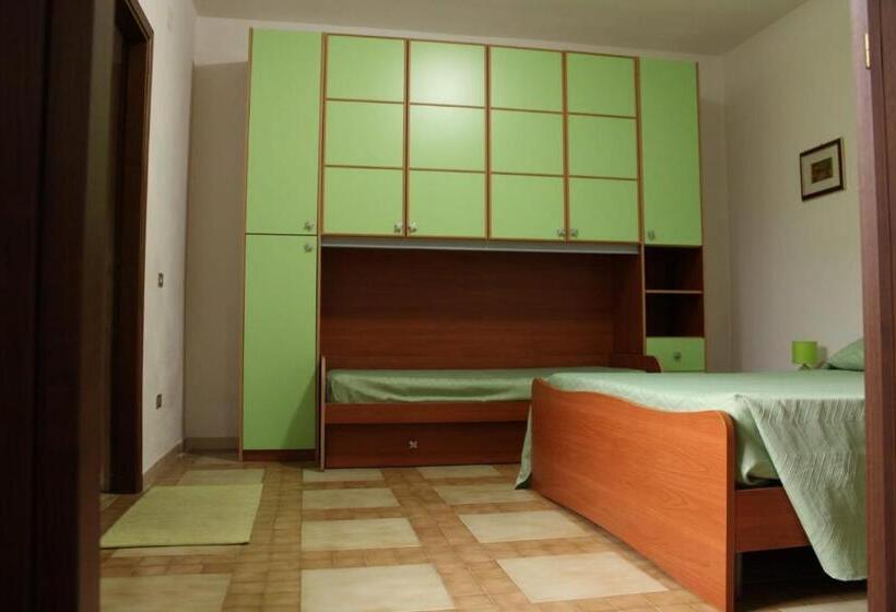 Deluxe Szoba, B&b La Petite Maison