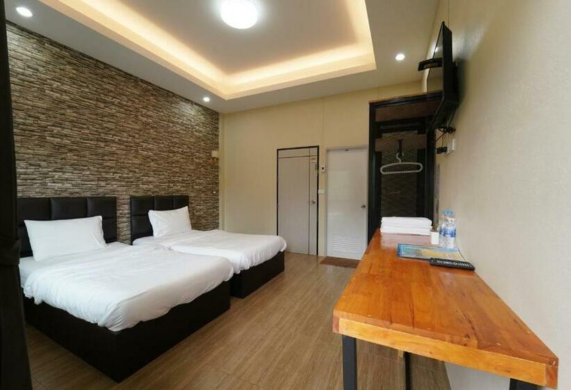 غرفة قياسية مطلة على الجبل, Chillax Khaosok Hostel   Sha Certified