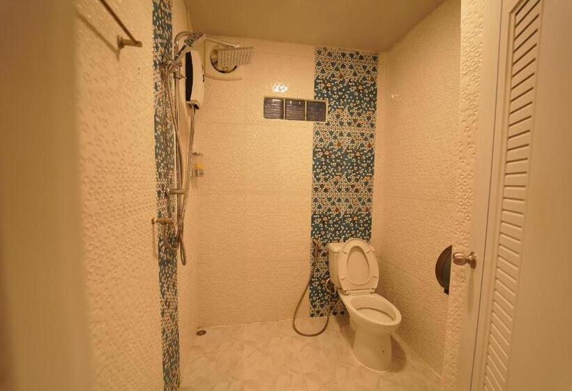 غرفة قياسية حمام مشترك, Chillax Khaosok Hostel   Sha Certified