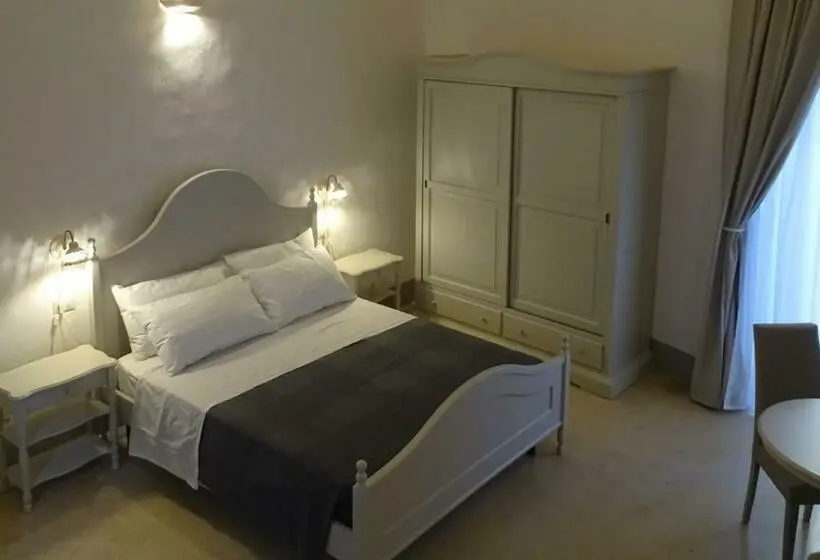 スーペリアールーム, Le Finestre Su Porta Carrese Luxury Rooms