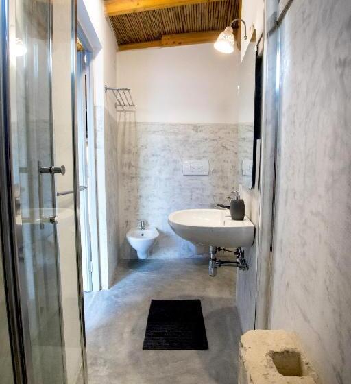 غرفة قياسية مزوَّدة بتراس, Le Finestre Su Porta Carrese   Luxury Rooms