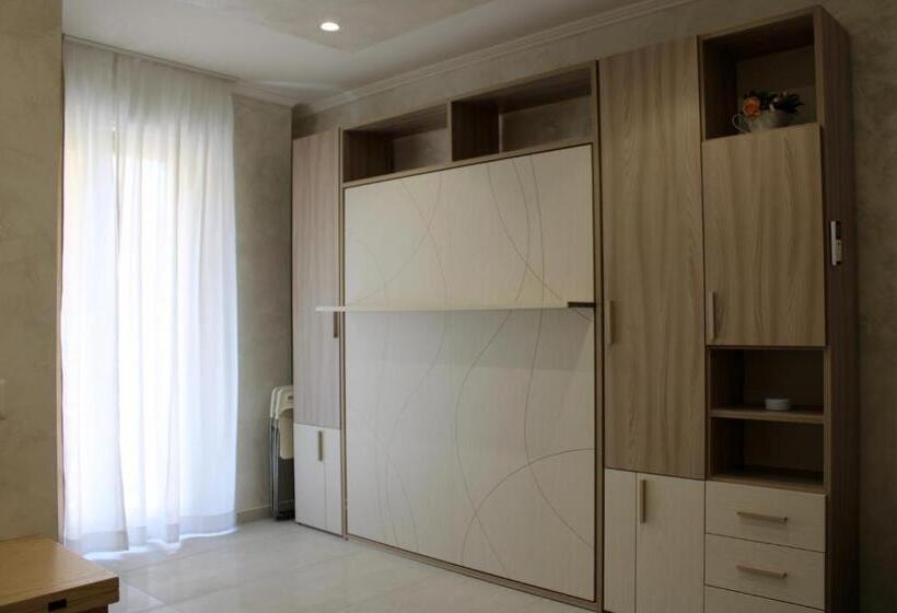 ファミリーステューディオ, Medusa Residence B&b