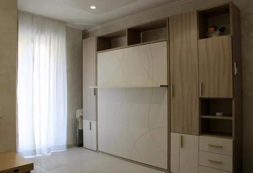 ファミリーステューディオ, Medusa Residence B&b