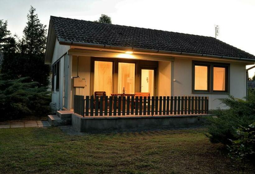 דירת חדר עם טרסה, Parti üdülő