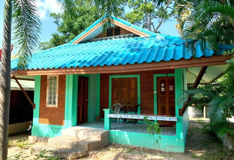 Quarto Estandar, P Un House