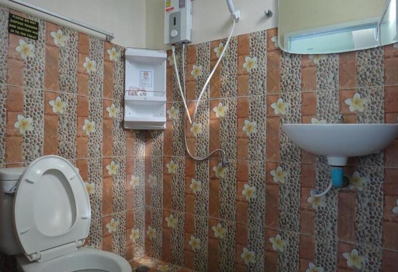 Номер Стандарт Трехместный, P Un House