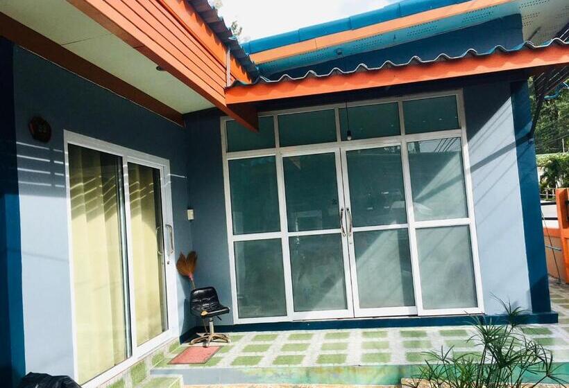 Quarto Triplo Estandar, P Un House