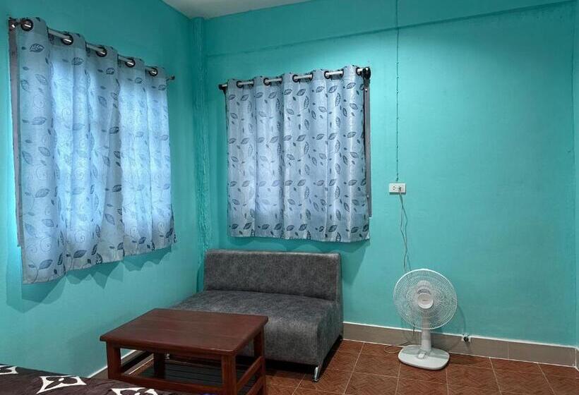 Студия Стандарт, P Un House