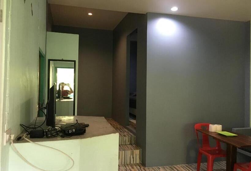 Quarto Quádruplo Estandar, P Un House