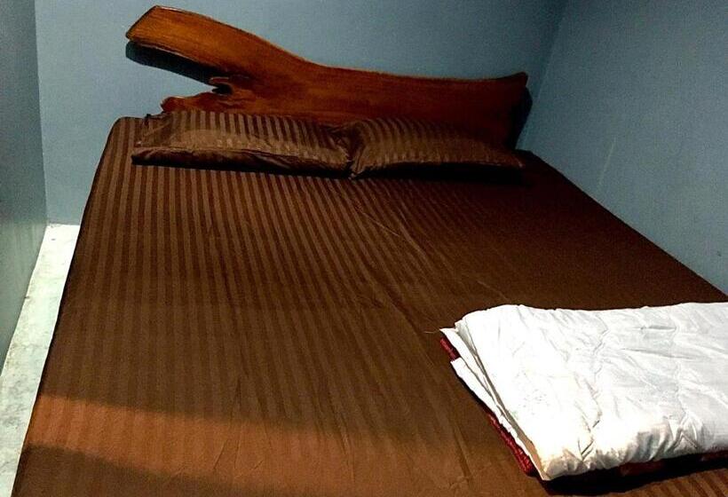 Quarto Quádruplo Estandar, P Un House