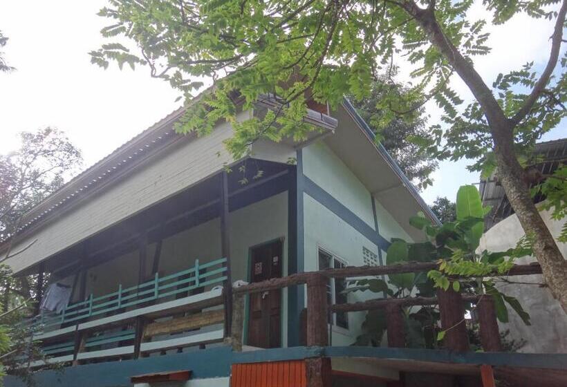 Quarto Quádruplo Estandar, P Un House