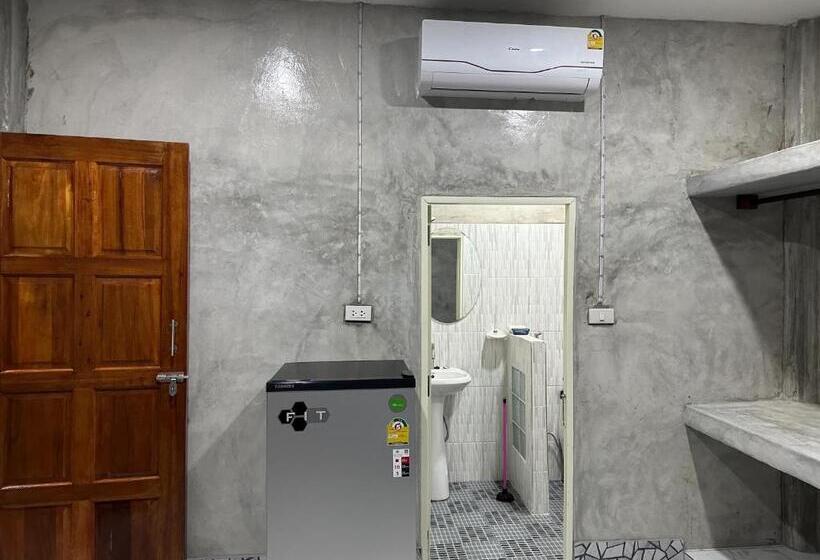 Escritório Estándar, P Un House