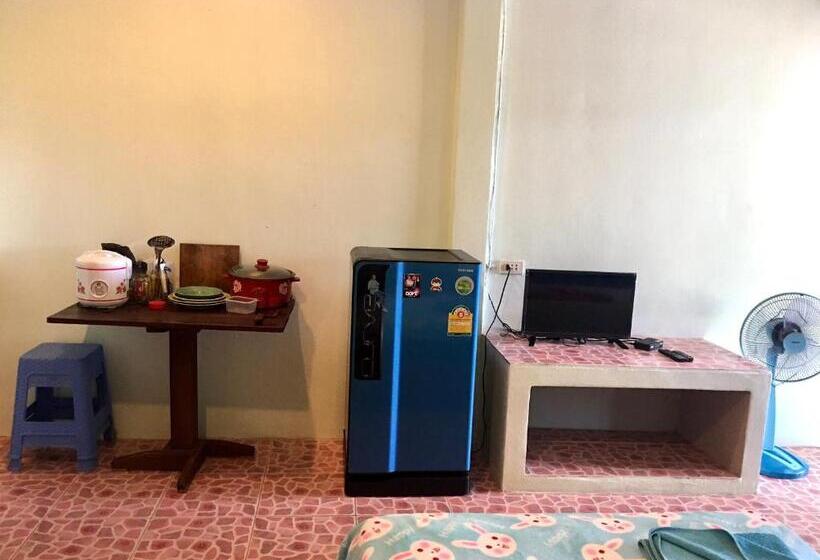 Quarto Triplo Estandar, P Un House