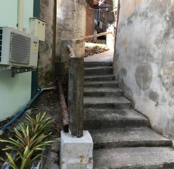 Quarto Quádruplo Estandar, P Un House