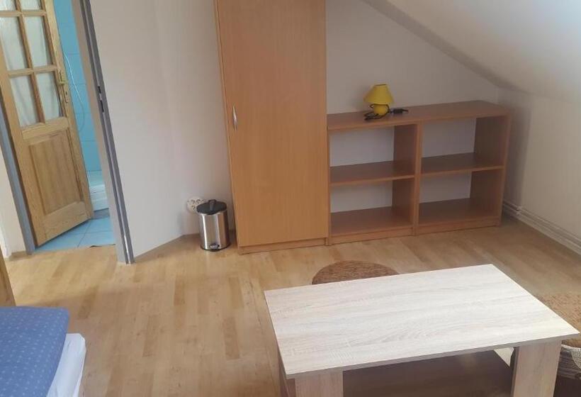 スタンダードルーム, Ubytovanie Aďka