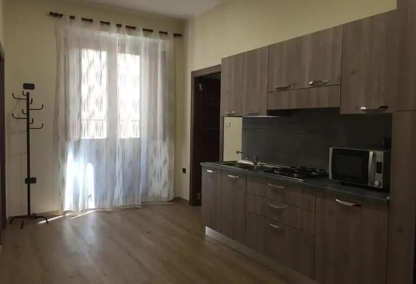 キングサイズベッドのスタンダードルーム, B&b Duomo Apartament