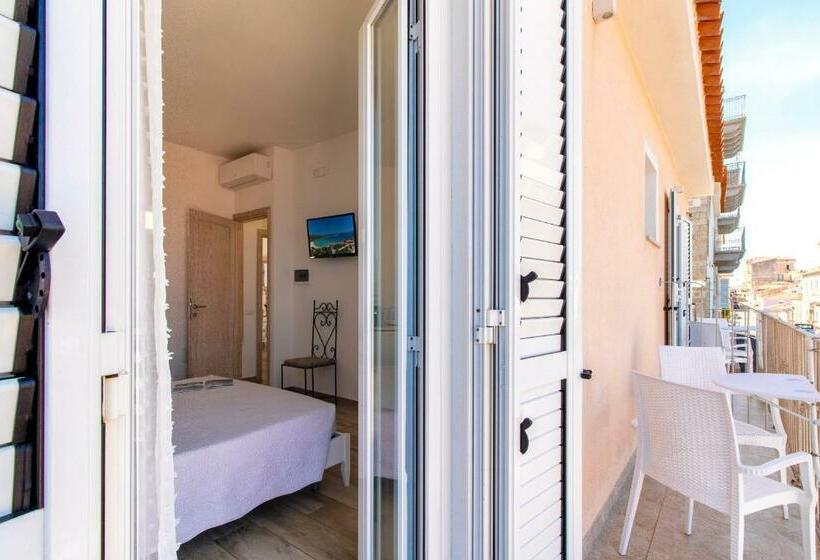 חדר סטנדרט נוף לים, Tramonto Sul Mare