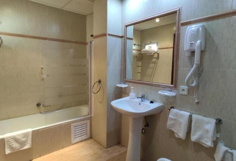 Трехместный Номер Комфорт, H Los Molinos At