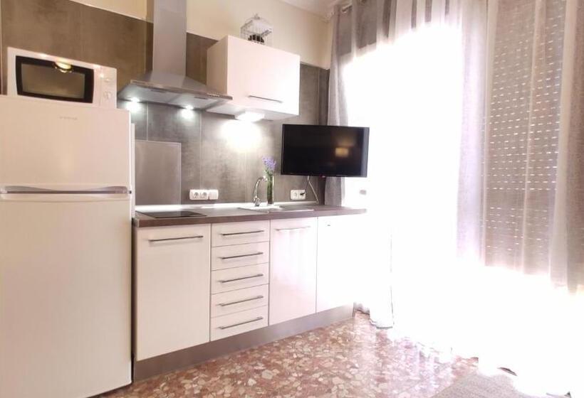 סטודיו סטנדרט עם מרפסת, H Los Molinos At