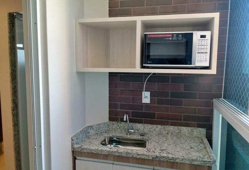 דירת חדר נוף לבריכה, Piazza Diroma Flats Para Temporada