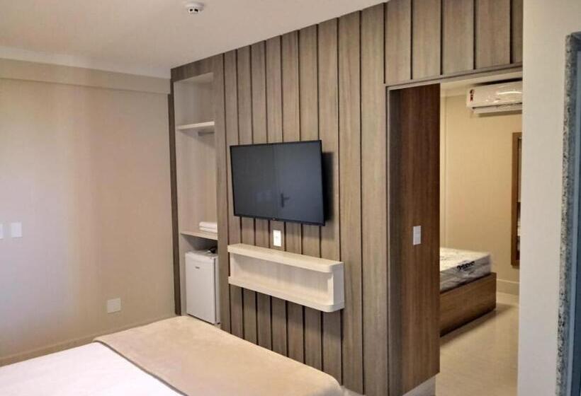 דירת חדר נוף לבריכה, Piazza Diroma Flats Para Temporada