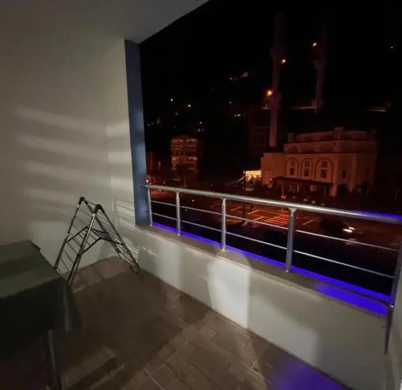 ３ベッドルームアパートメント, Mavi̇ Köşk Uzungöl
