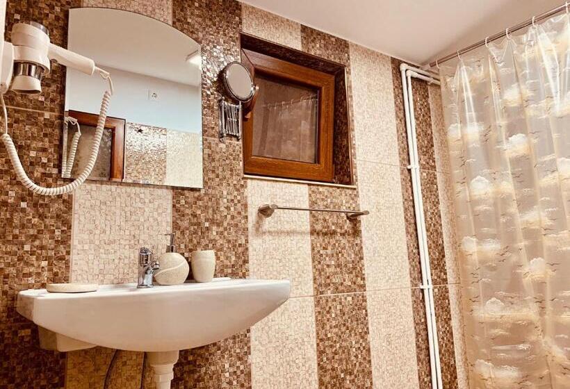 Номер Стандарт, Casa Carter